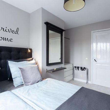 Bed And Breakfast The Rose ฮาร์เลม ภายนอก รูปภาพ